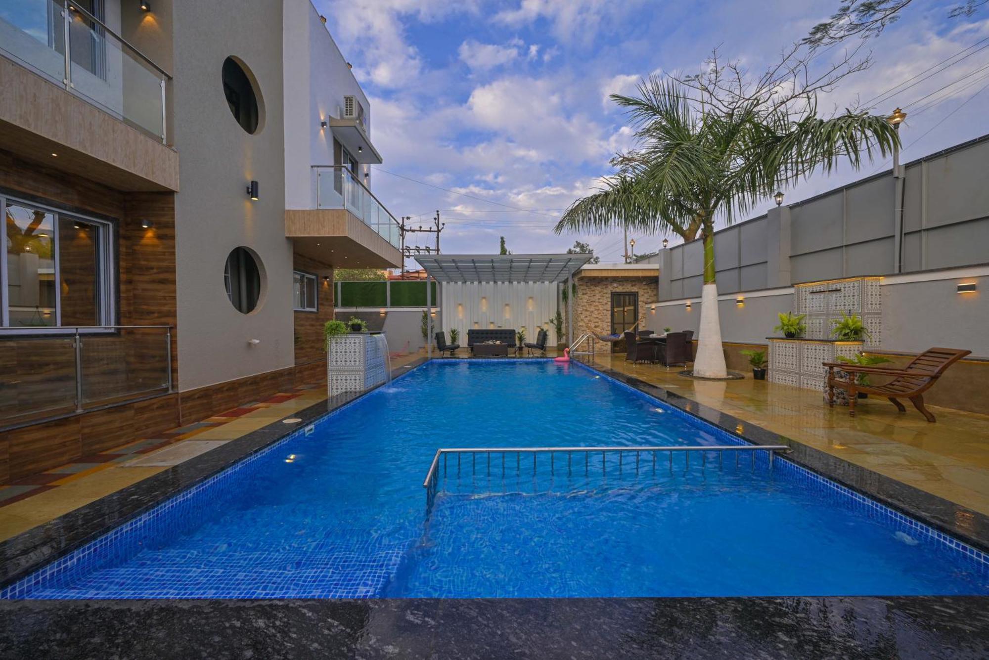 Azure Retreat Villa By Tropicana Stays Lonavala Exterior photo